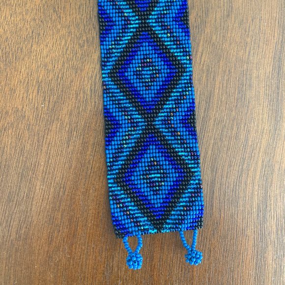 Bead Bracelet - Picture 2 of 3